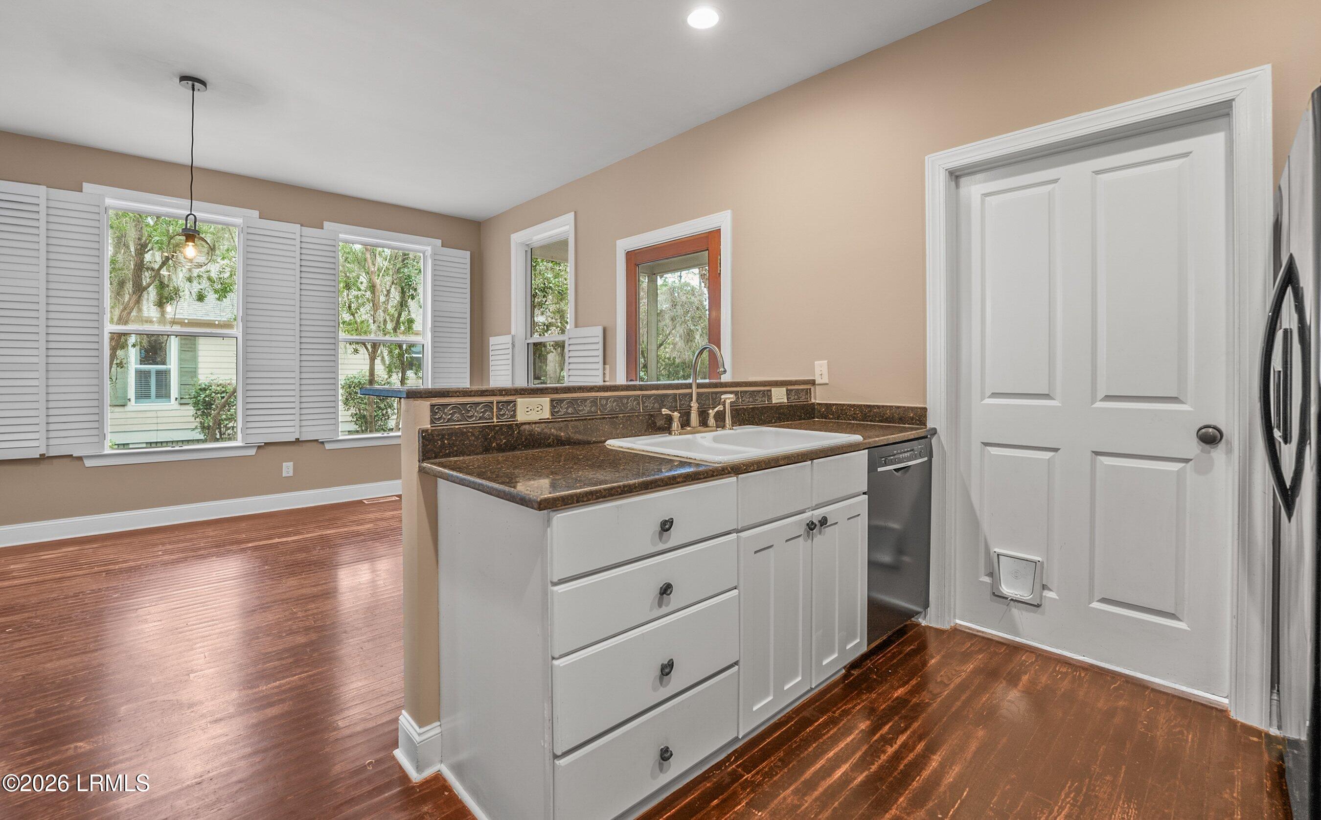 2677 Broad Street Beaufort, SC 29902 - Photo 16 of 55 DSC07797.jpg-SMALL