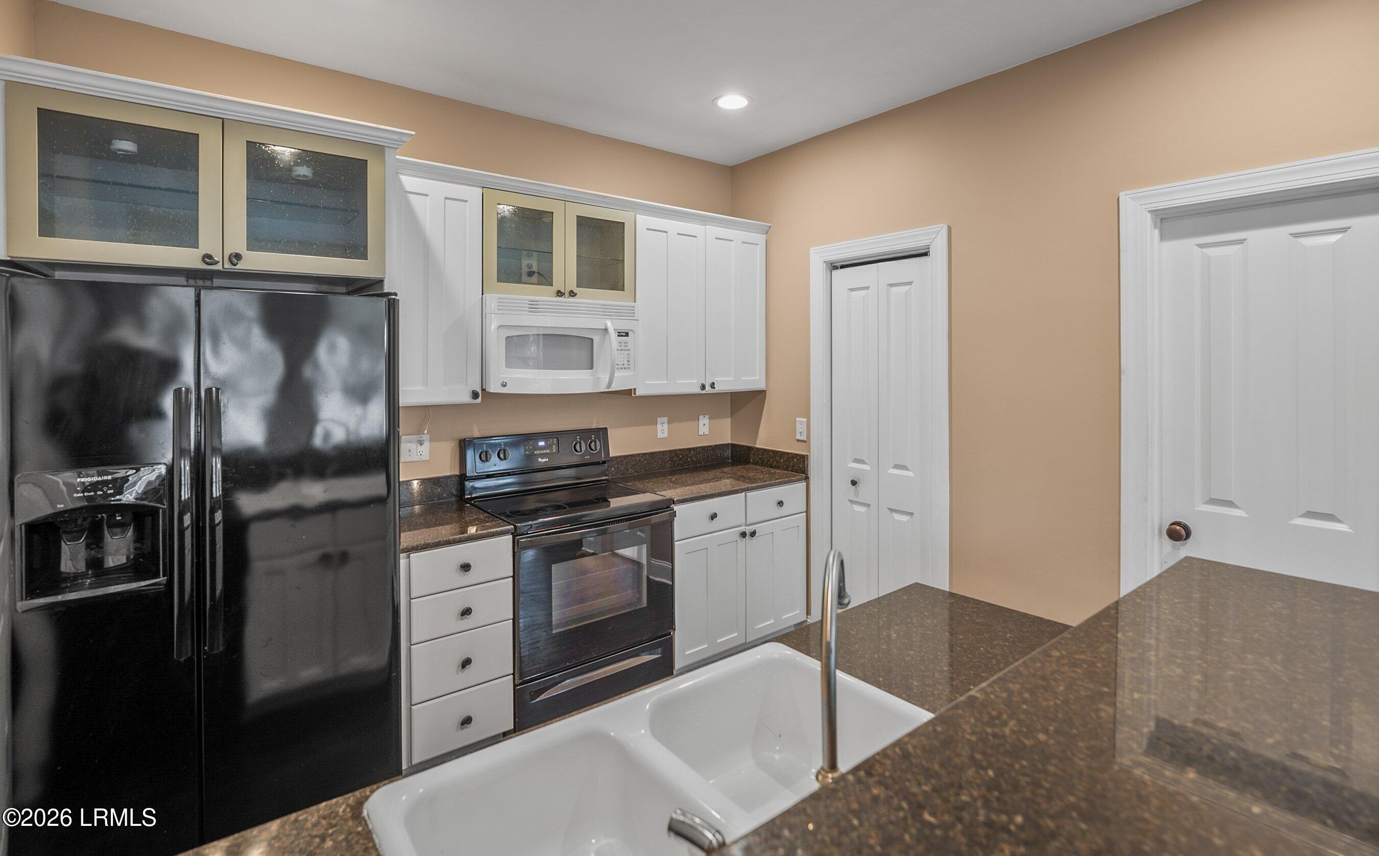 2677 Broad Street Beaufort, SC 29902 - Photo 17 of 55 DSC07802.jpg-SMALL