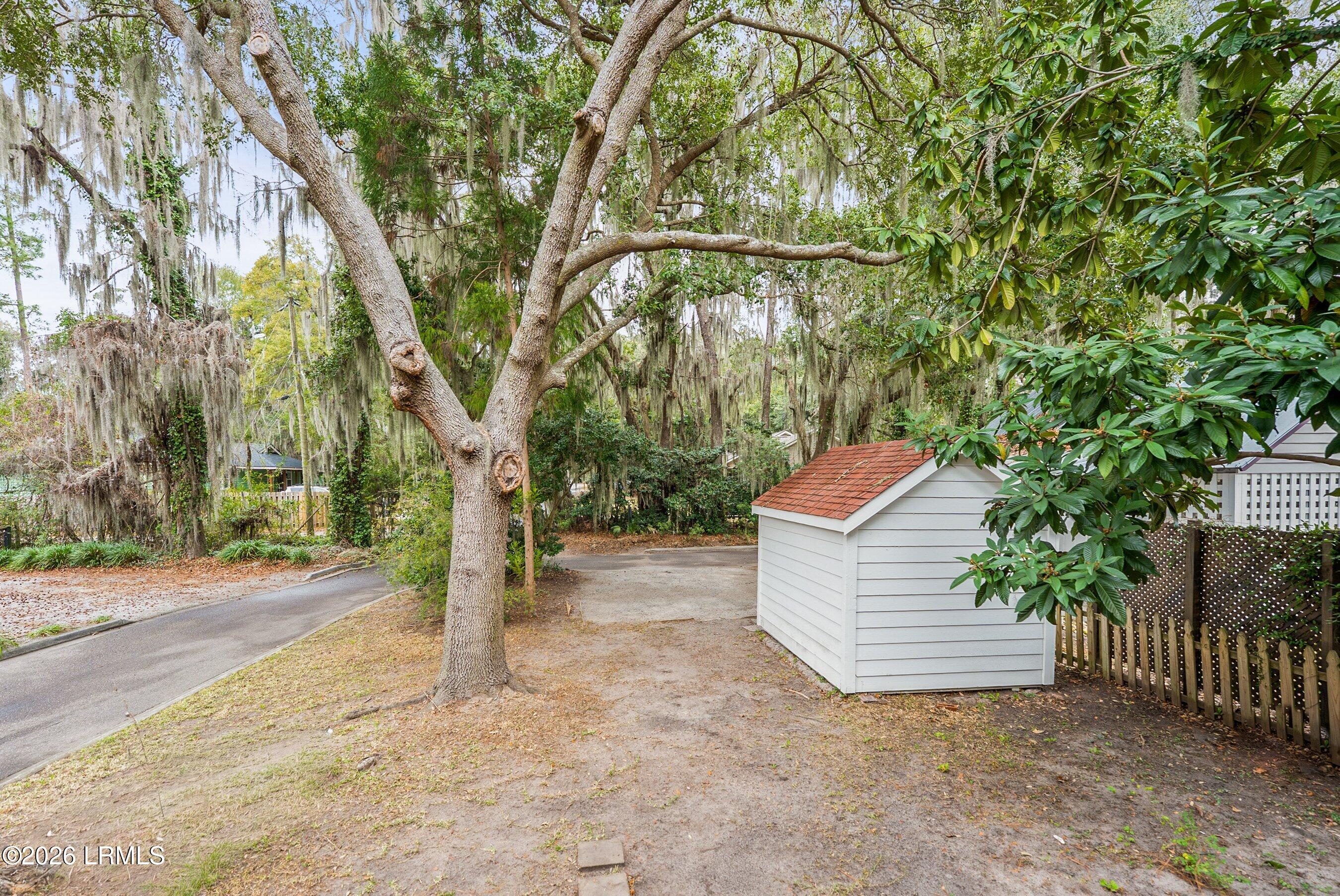 2677 Broad Street Beaufort, SC 29902 - Photo 31 of 55 DSC07880.jpg-SMALL
