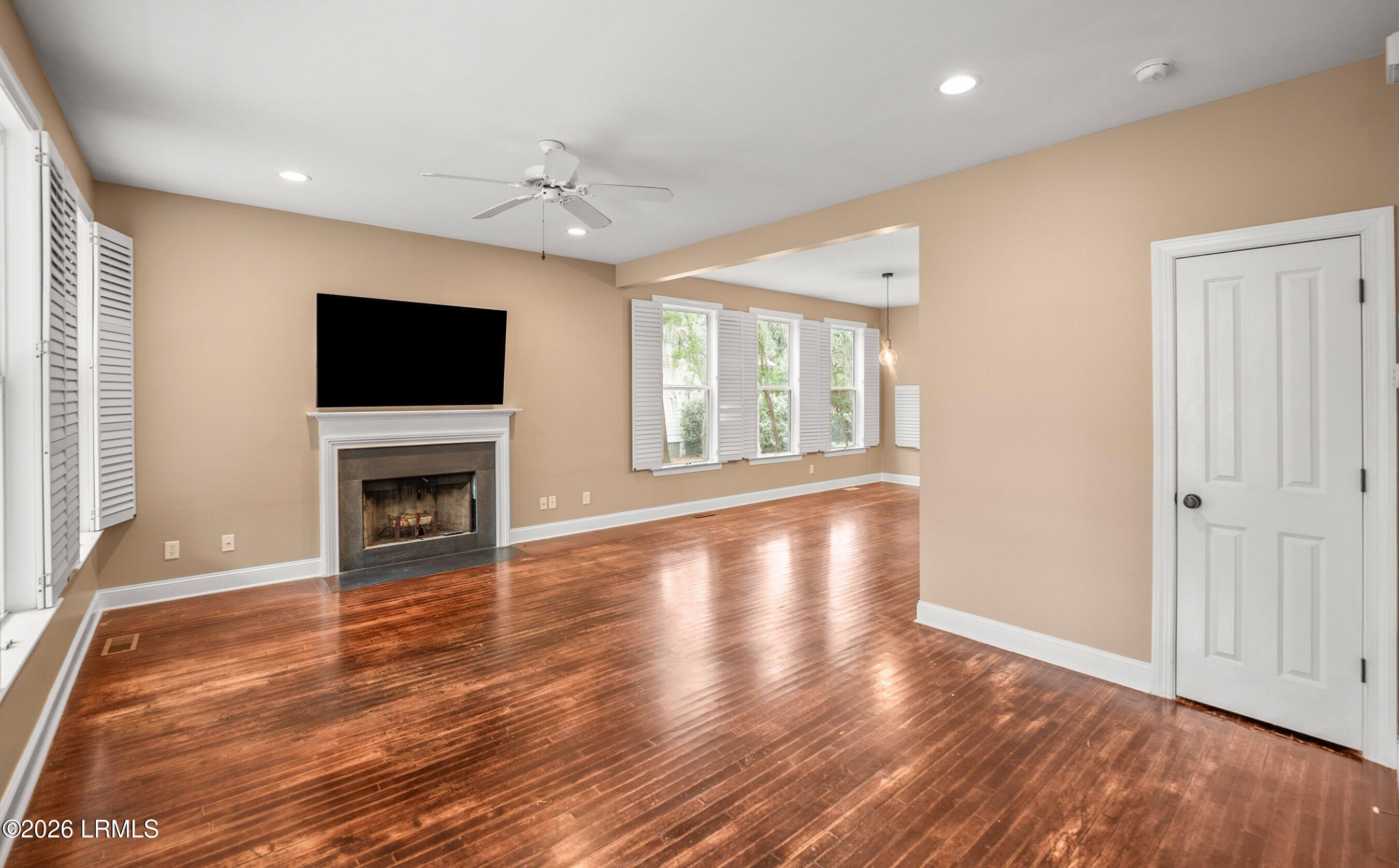 2677 Broad Street Beaufort, SC 29902 - Photo 8 of 55 DSC07747.jpg-SMALL