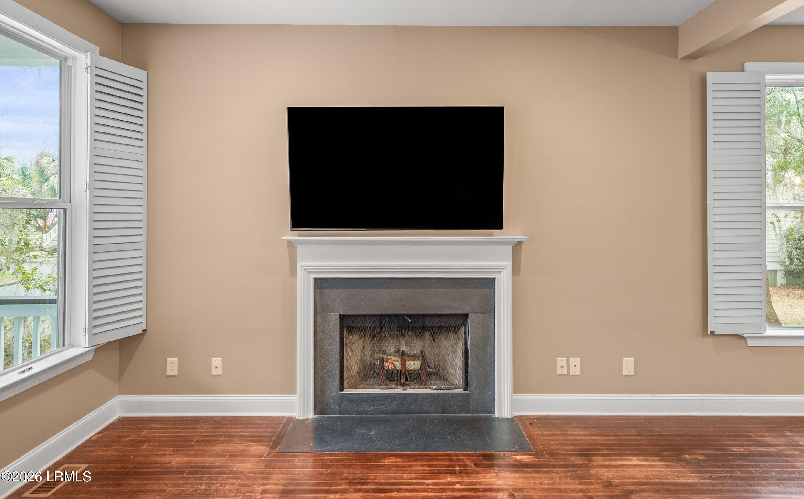 2677 Broad Street Beaufort, SC 29902 - Photo 10 of 55 DSC07765.jpg-SMALL