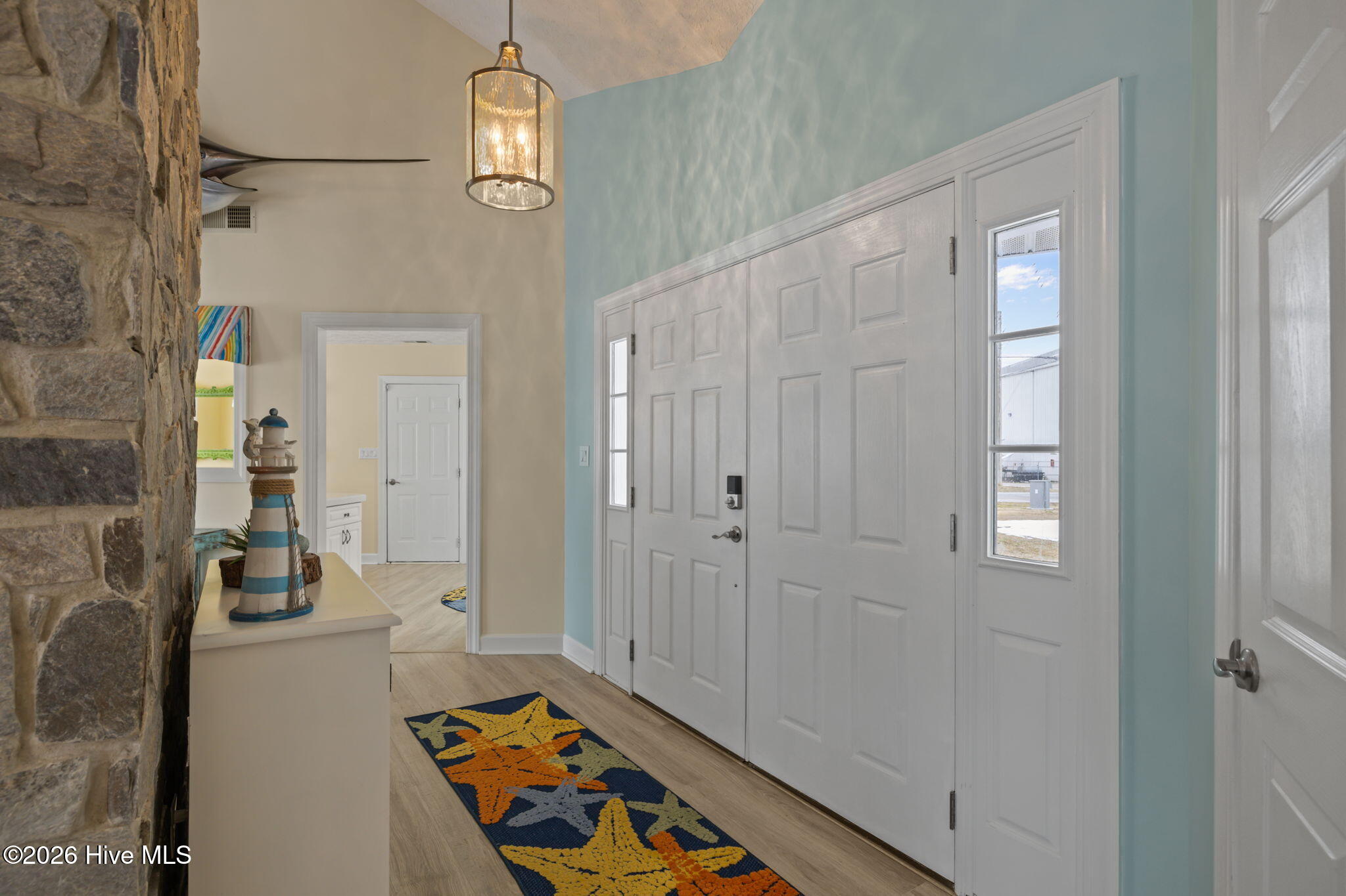 203 Old Causeway Road Atlantic Beach, NC 28512 - Photo 2 of 50 Entrance foyer