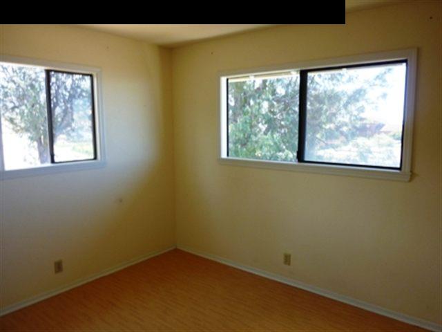 2715 Lower Kula Road Kula, HI 96790 - Photo 12 of 19 an empty room with a window
