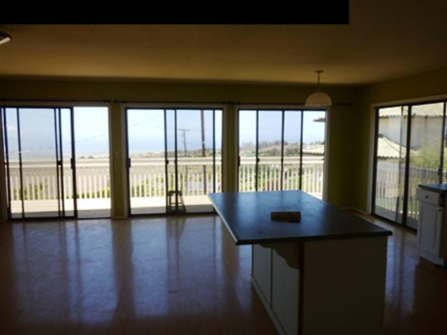 2715 Lower Kula Road Kula, HI 96790 - Photo 8 of 19 a living room with a large window