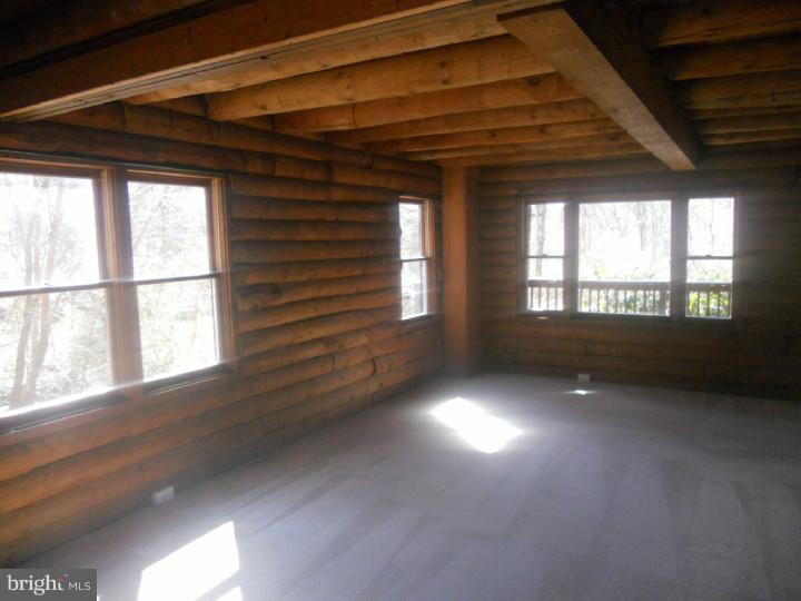 2463 Schaffer Road Pottstown, PA 19464 - Photo 9 of 22 Living Room