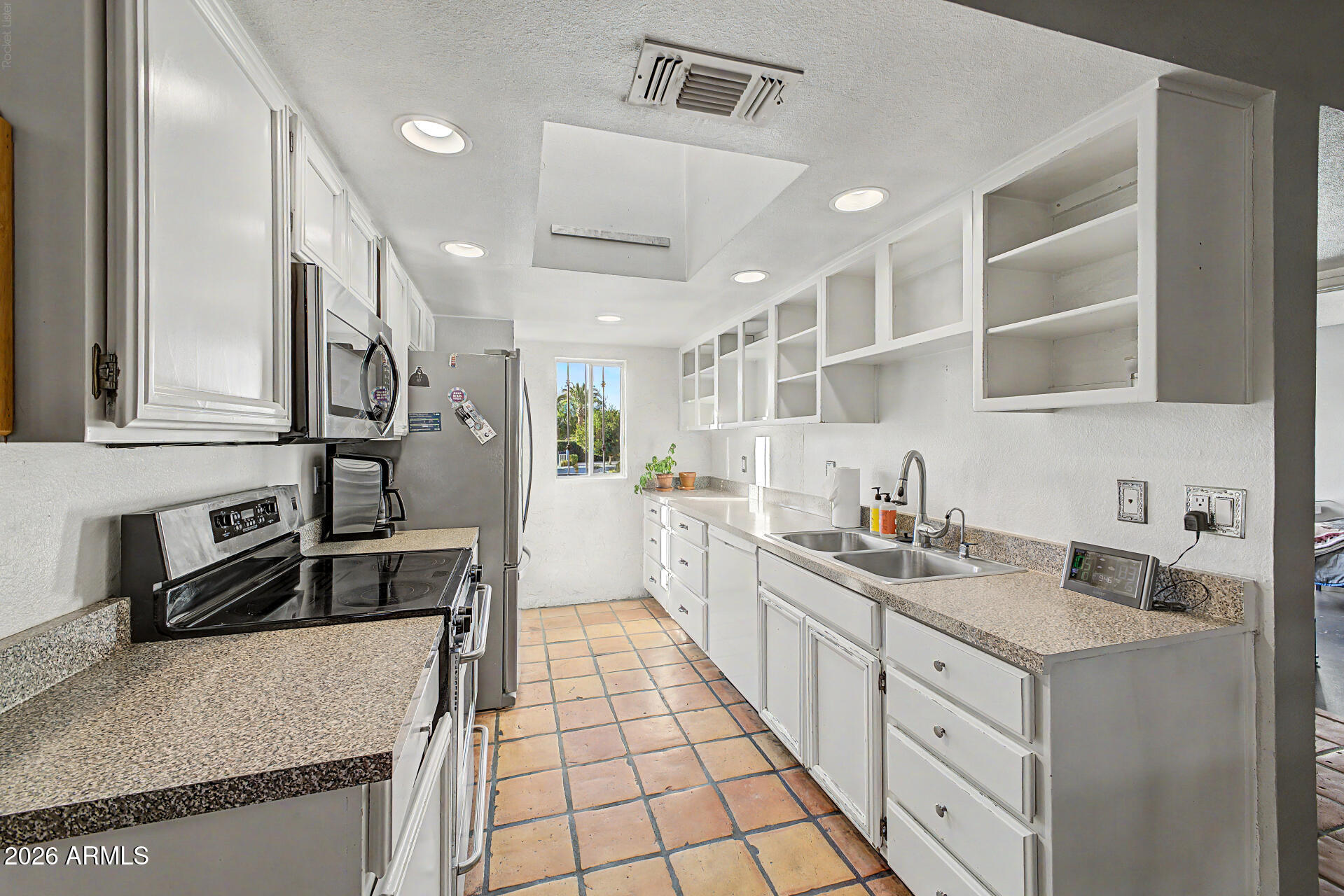 3821 East Wethersfield Road Phoenix, AZ 85032 - Photo 12 of 35 12 - Wethersfield