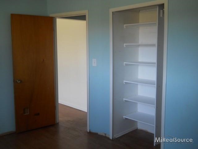 32709 Ridgefield Avenue Warren, MI 48088 - Photo 13 of 22 31147503-12.JPG