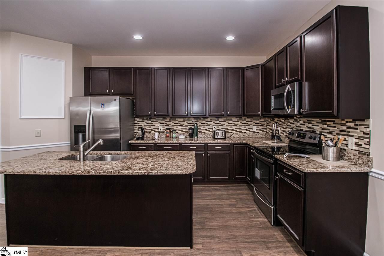 9 Chartwell Drive Greer, SC 29650 - Photo 10 of 28 Gallery Image 10