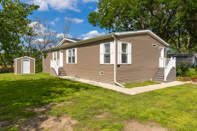 $104,900 | 714 Mill Street, Unit 75, Leslie, MI 49251