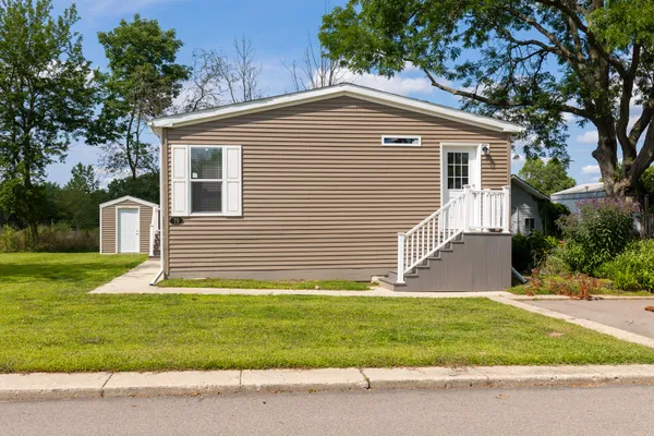 $104,900 | 714 Mill Street, Unit 75, Leslie, MI 49251