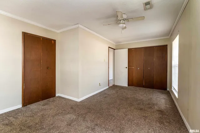 $89,900 | 407 West Illinois Avenue, Carterville, IL 62918