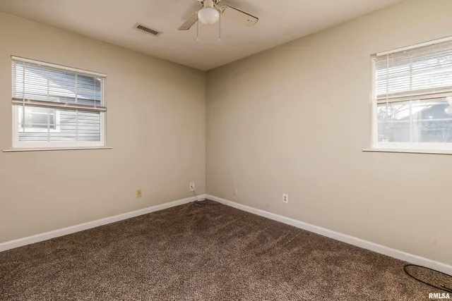 $89,900 | 407 West Illinois Avenue, Carterville, IL 62918