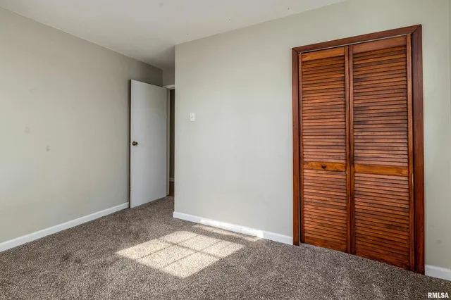 $89,900 | 407 West Illinois Avenue, Carterville, IL 62918