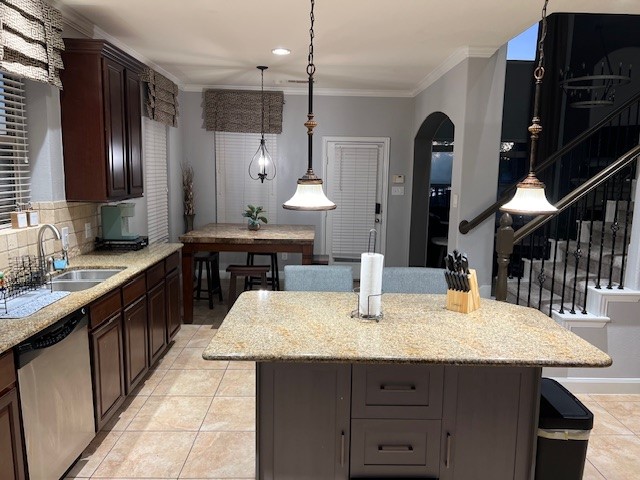 5402 Silver Sage Lane Rosharon, TX 77583 - Photo 12 of 22 Kitchen