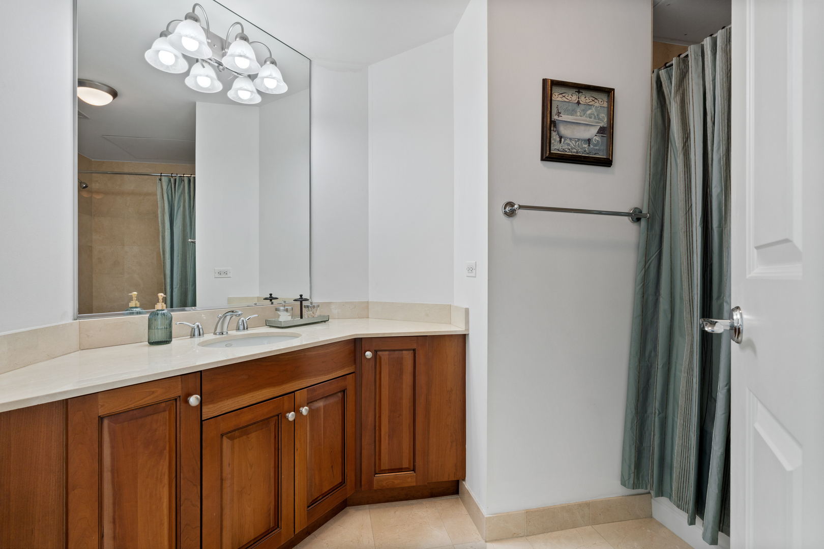 21 East Huron Street, Unit 2803 Chicago, IL 60611 - Photo 22 of 37