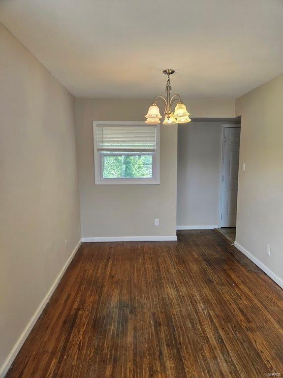 168 Cameron Road St. Louis, MO 63137 - Photo 4 of 15