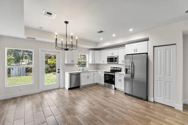 $3,000 | 3003 Southeast Fairmont Street, Stuart, FL 34997