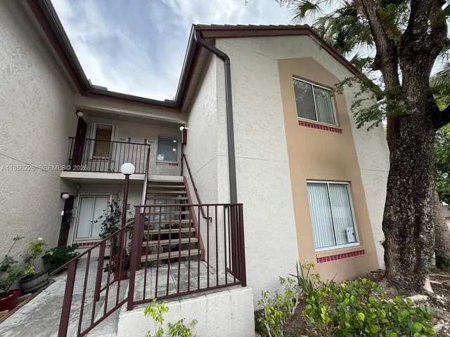 $2,400 | 9103 Southwest 138th Place, Unit 9103, Miami, FL 33186