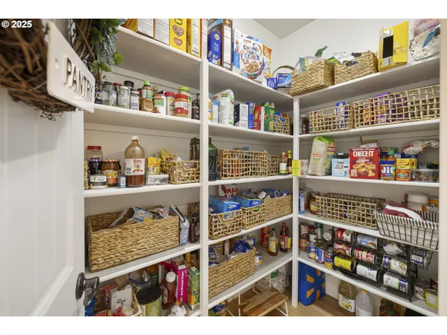 $1,825,000 | 8811 Northeast 212th Avenue, Vancouver, WA 98682