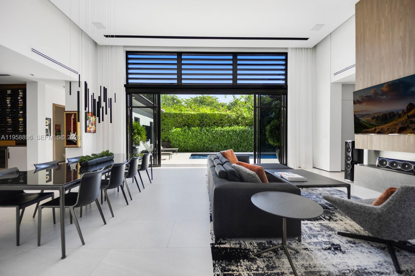 4315 Anderson Road Coral Gables, FL 33146 - Photo 4 of 33