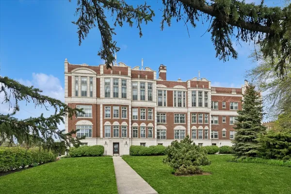 $545,000 | 470 Sheridan Road, Unit 2, Evanston, IL 60202