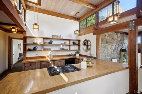 $1,725,000 | 95 Via De La Vista, Inverness, CA 94937