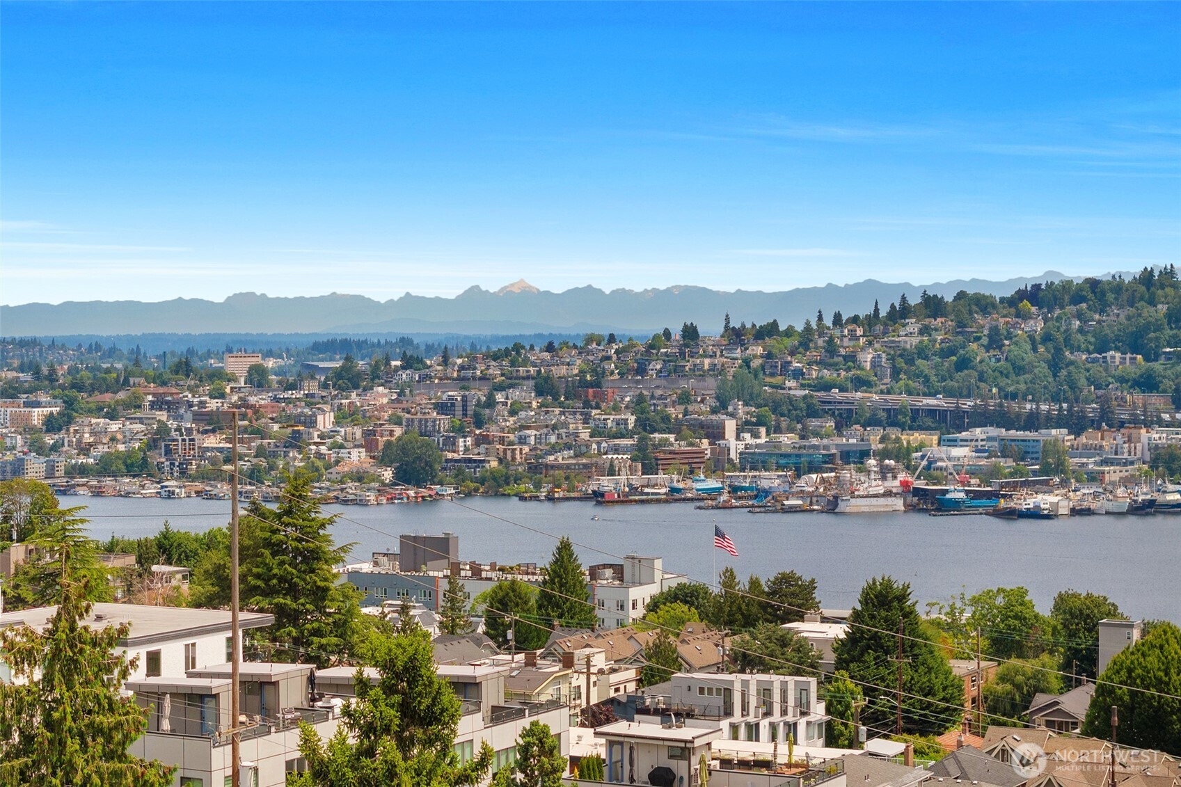 405 Prospect Street, Unit 102 Seattle, WA 98109 - Photo 20 of 40