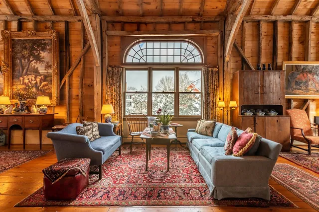$3,500,000 | 18 The Green, Woodstock, VT 05091