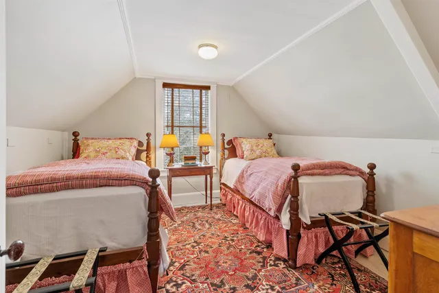 $3,500,000 | 18 The Green, Woodstock, VT 05091