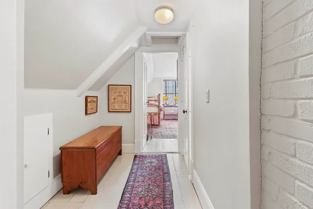 $3,500,000 | 18 The Green, Woodstock, VT 05091