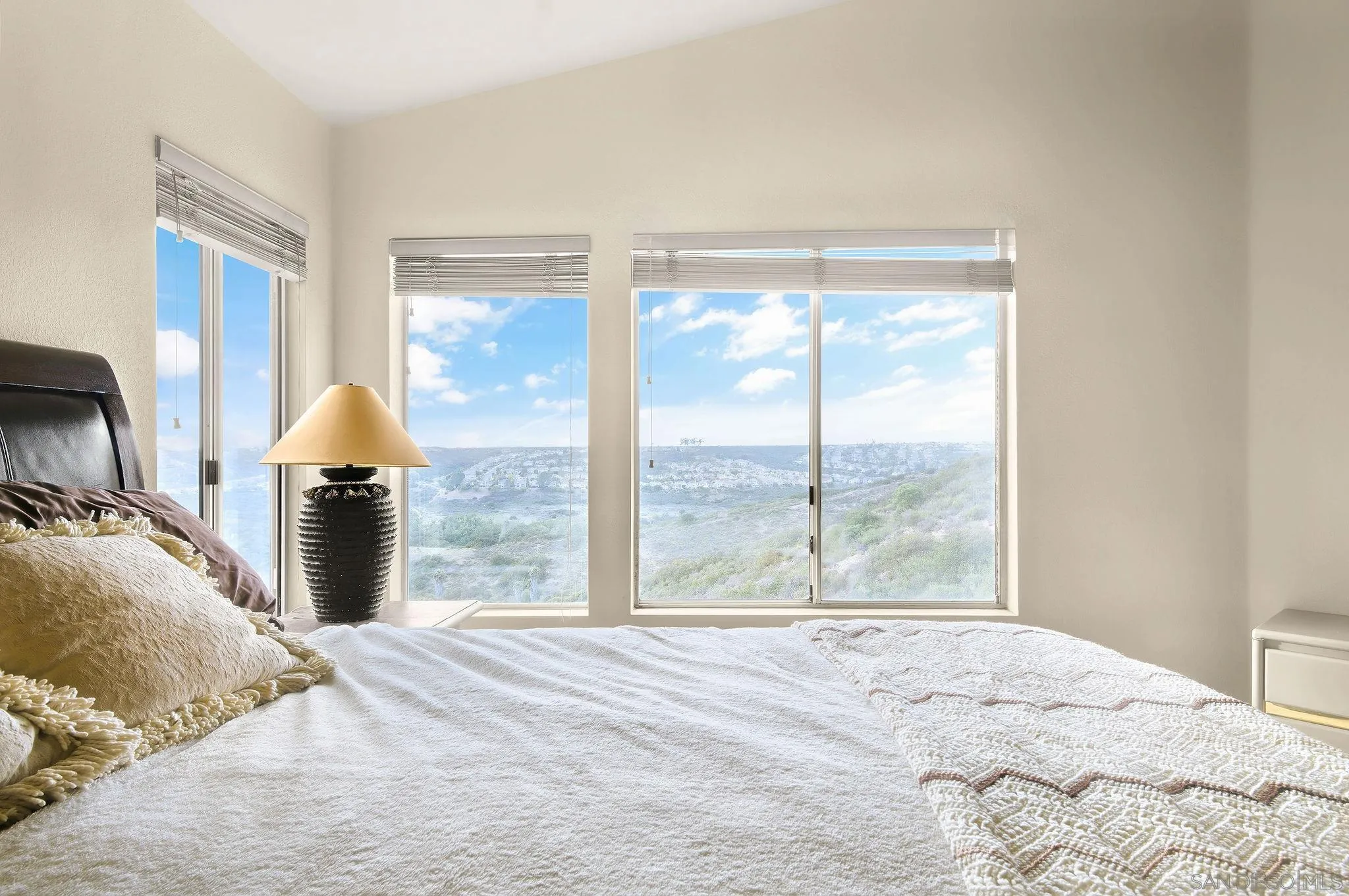 7560 Windy Ridge Road San Diego, CA 92126 - Photo 11 of 25