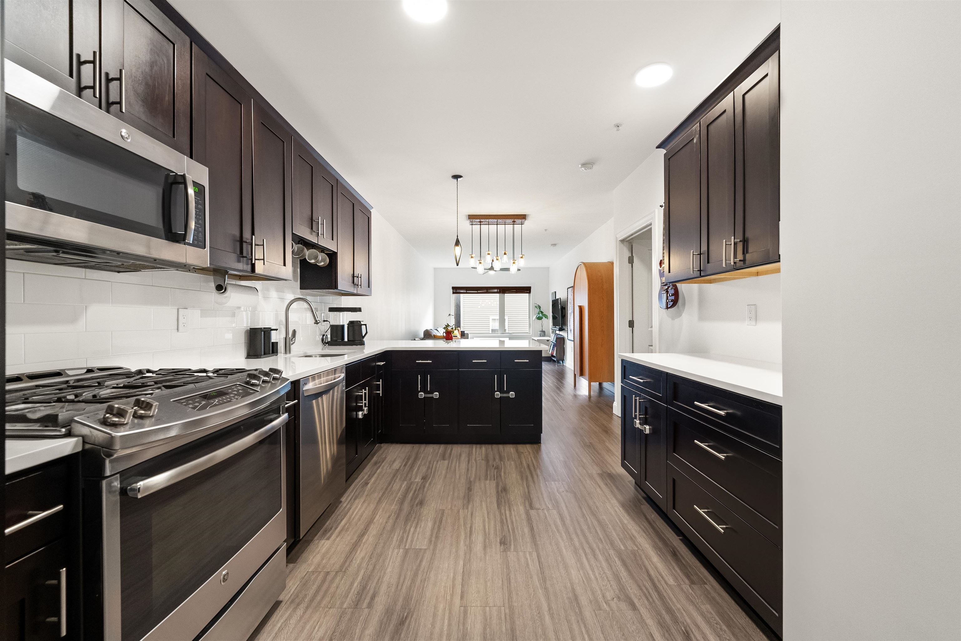 411 6th Street, Unit 202 Union City, NJ 07087 - Photo 3 of 28