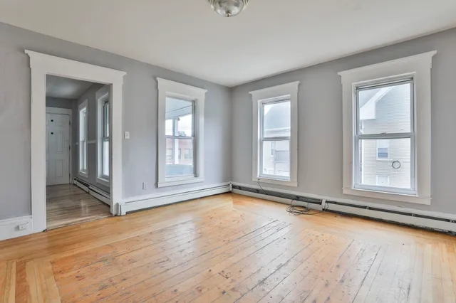 $699,000 | 313 Amherst Street, Manchester, NH 03104