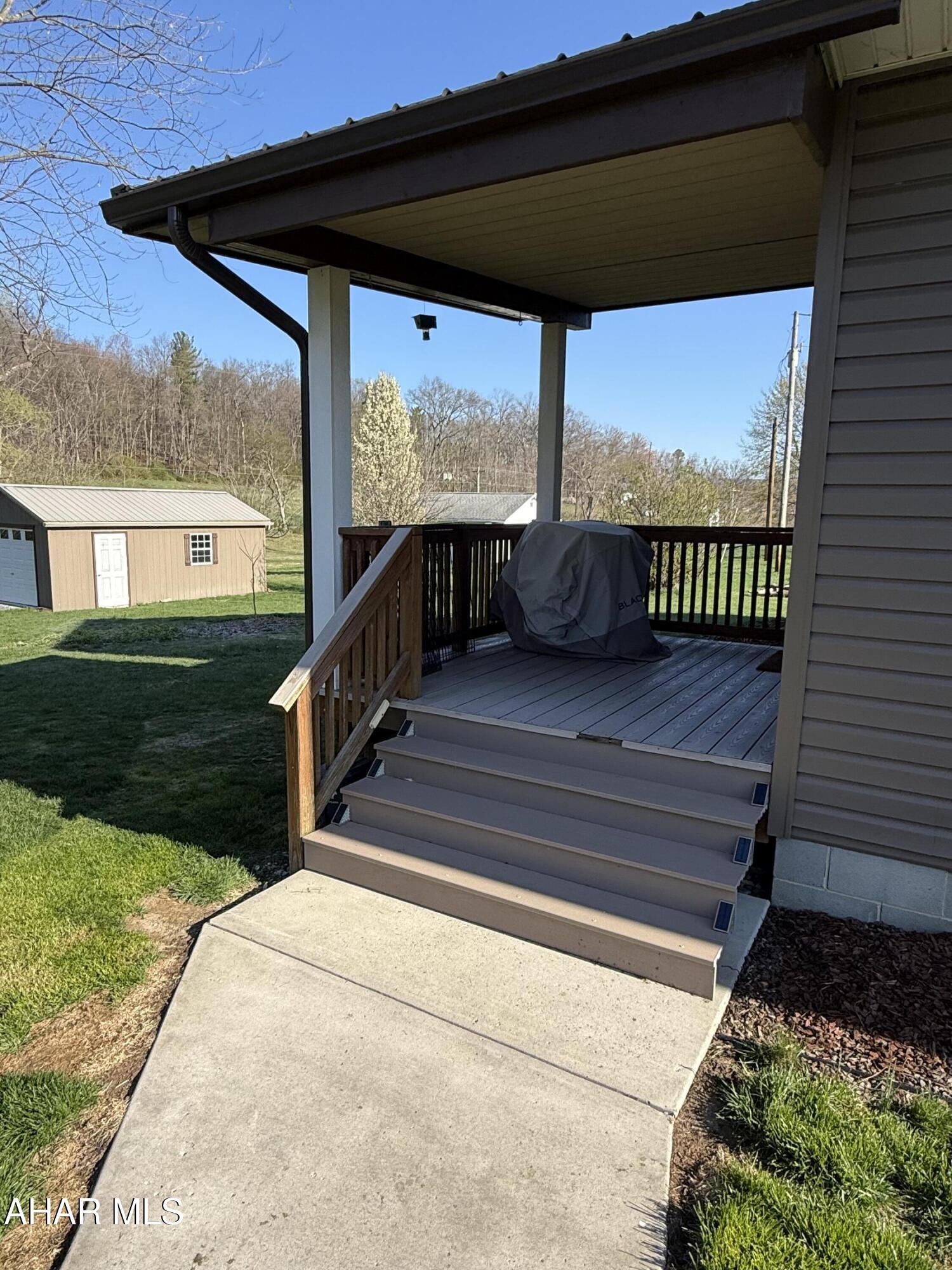 2391 Raystown Road Everett, PA 15537 - Photo 5 of 56