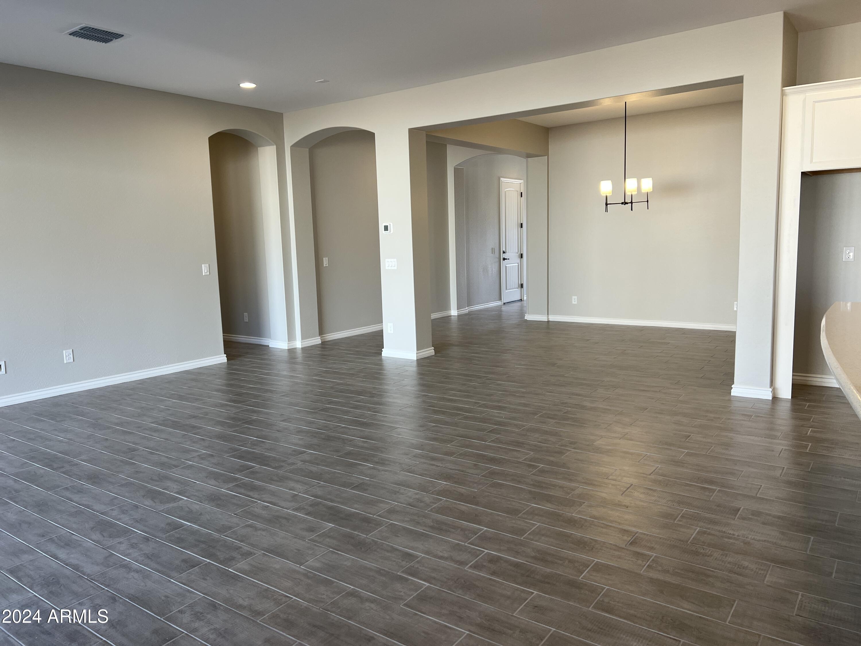 16068 West Questa Drive Surprise, AZ 85387 - Photo 22 of 55 Photo_Dec_01_24 11-51-26 AM