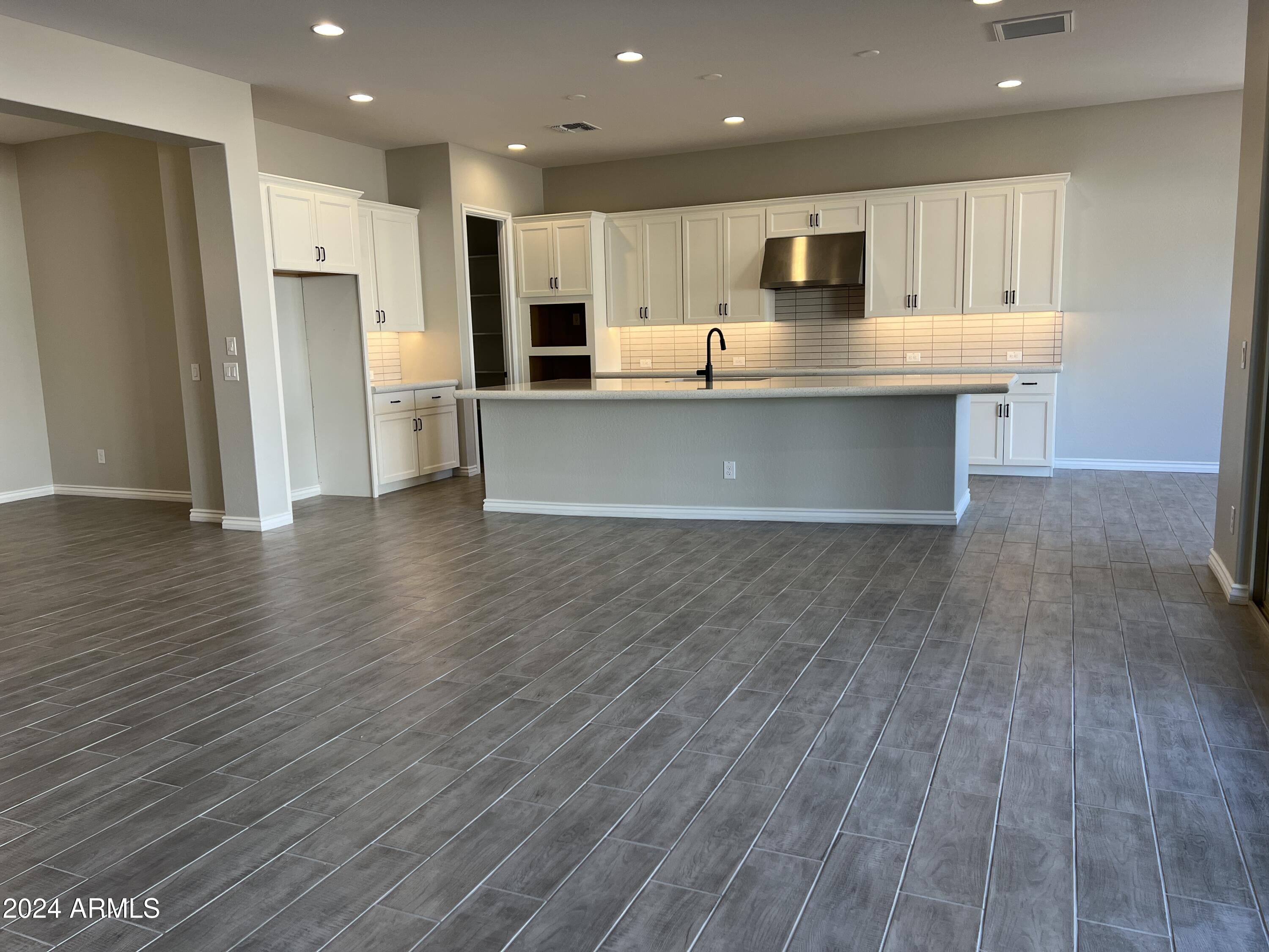 16068 West Questa Drive Surprise, AZ 85387 - Photo 24 of 55 Photo_Dec_01_24 11-51-46 AM
