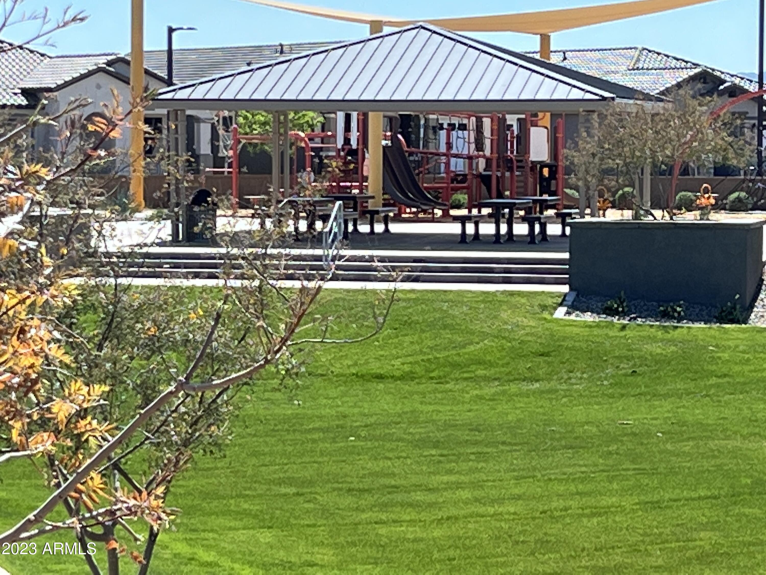 16068 West Questa Drive Surprise, AZ 85387 - Photo 38 of 55 Photo_Apr_02_23 02-04-45 PM