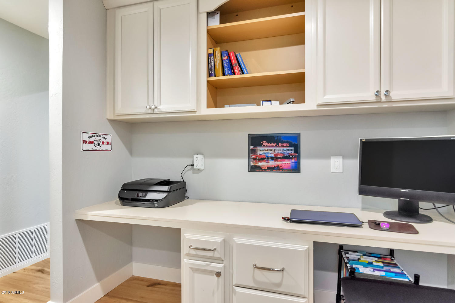 128 West Southern Hills Road Phoenix, AZ 85023 - Photo 21 of 33 Office Nook