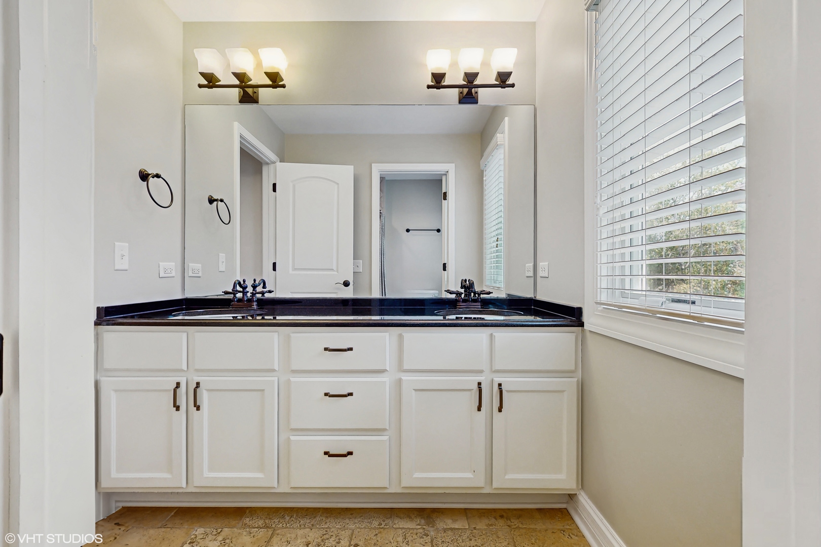 392 Spruce Road Wood Dale, IL 60191 - Photo 36 of 52 Gallery Image 36