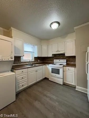 $1,295 | 115 Ivey Road, Unit 115H, Graham, NC 27253