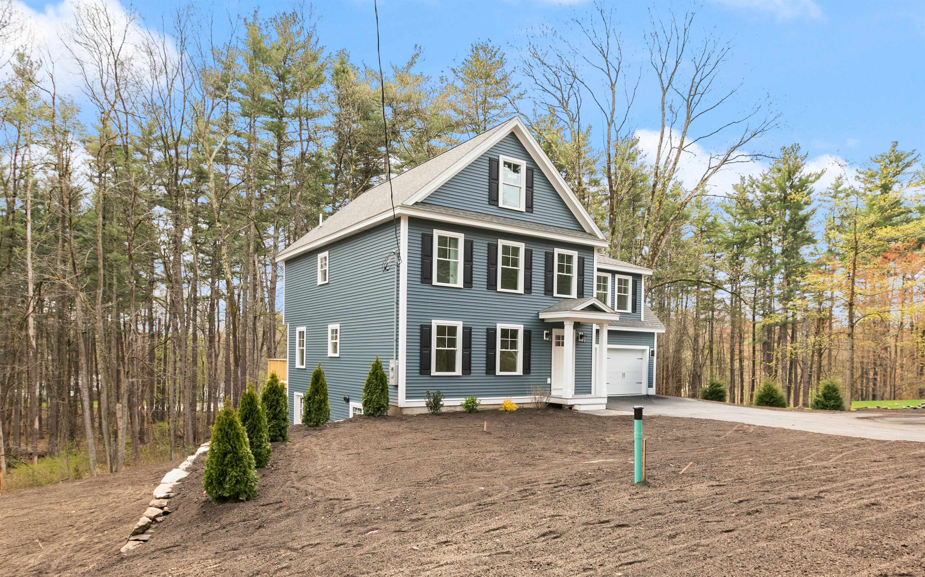 1152 Bridge Street Pelham, NH 03076 - Photo 4 of 44