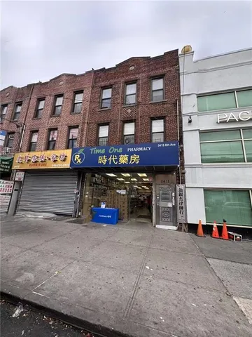 a view of a large building