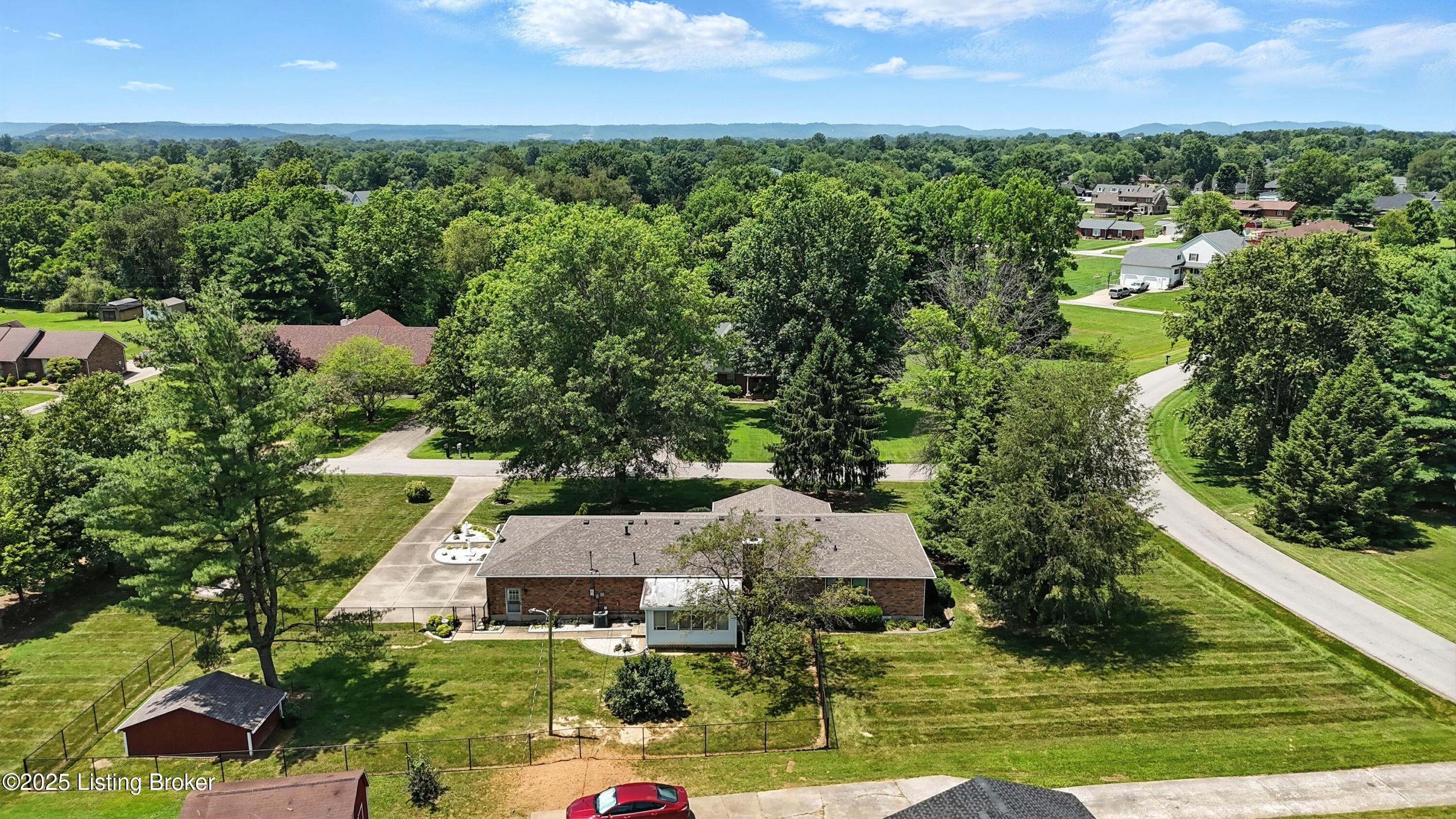 116 Mill Run Road Shepherdsville, KY 40165 - Photo 33 of 35 37_116millrun_louisvillerealestatemedia_