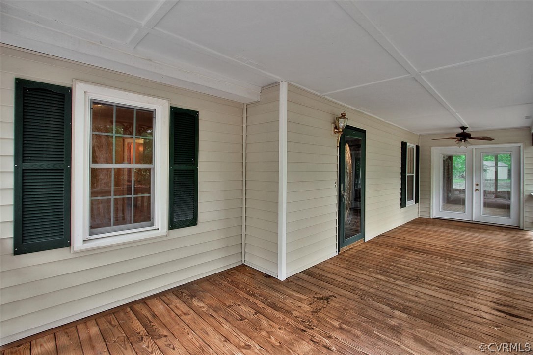 2785 Judes Ferry Road Powhatan, VA 23139 - Photo 4 of 39 Front porch looking onto the Florida Room