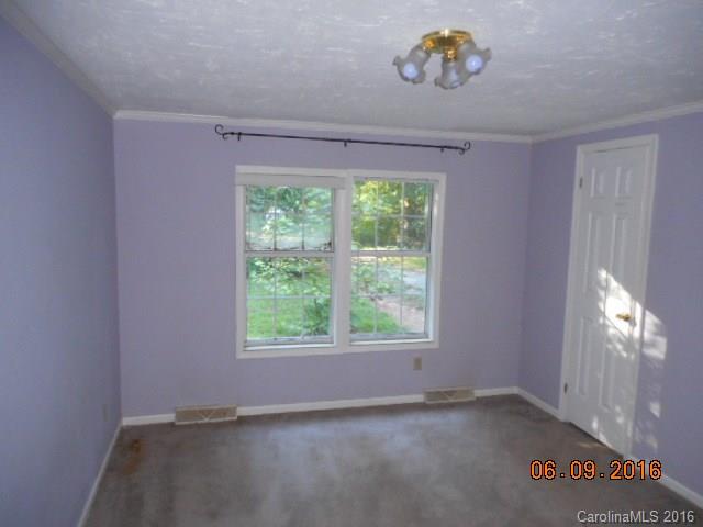 9615 Hambright Road Huntersville, NC 28078 - Photo 4 of 10 Gallery Image 4