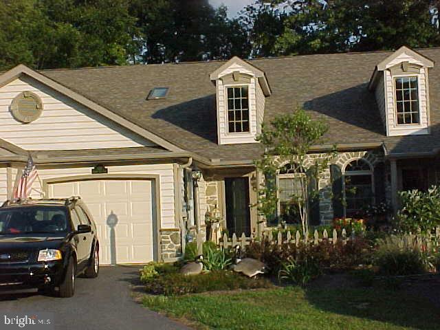 438 Rabbit Hill Lane Lancaster, PA 17603 - Photo 1 of 3 Gallery Image 1