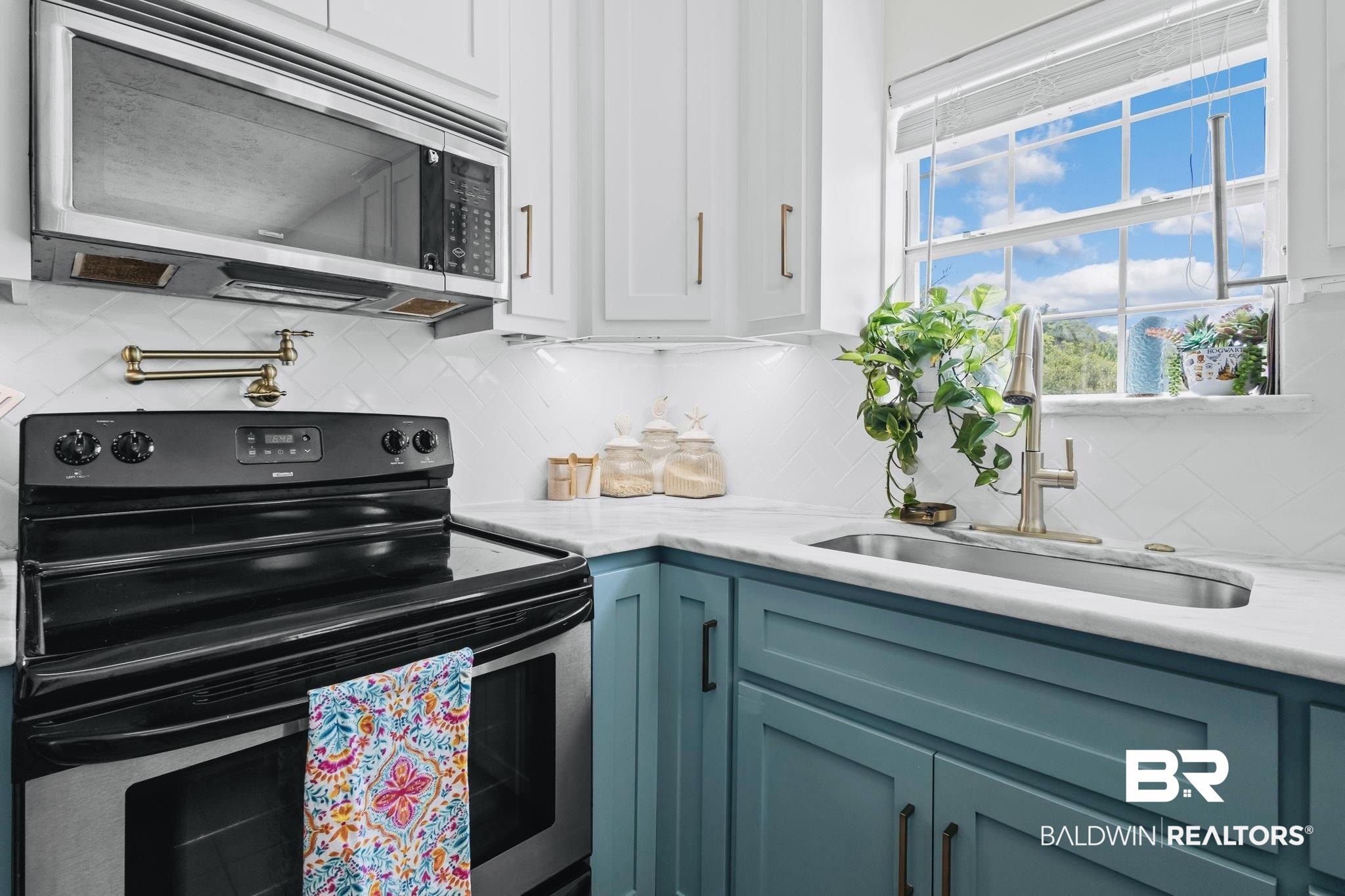 3820 Emerille Drive Foley, AL 36535 - Photo 23 of 24 A pot filler for the family Chef’s convenience