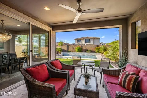 $1,195,000 | 2948 East Tina Drive, Phoenix, AZ 85050