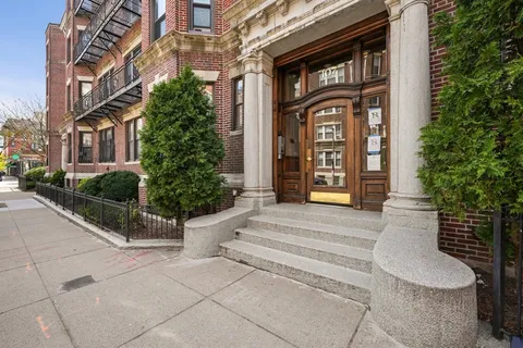 $950,000 | 107 Jersey Street, Unit 15, Boston, MA 02215