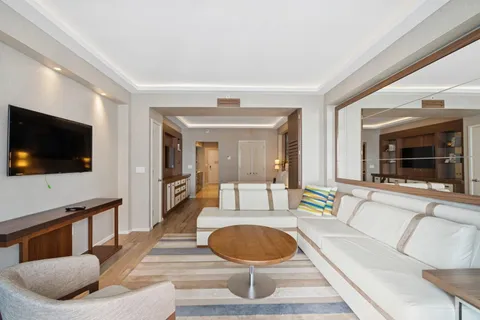 $439,000 | 551 North Fort Lauderdale Beach Boulevard, Unit H906, Fort Lauderdale, FL 33304